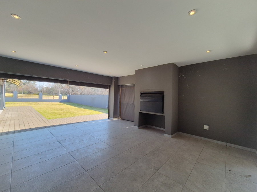 4 Bedroom Property for Sale in Heron Banks Golf Estate Free State